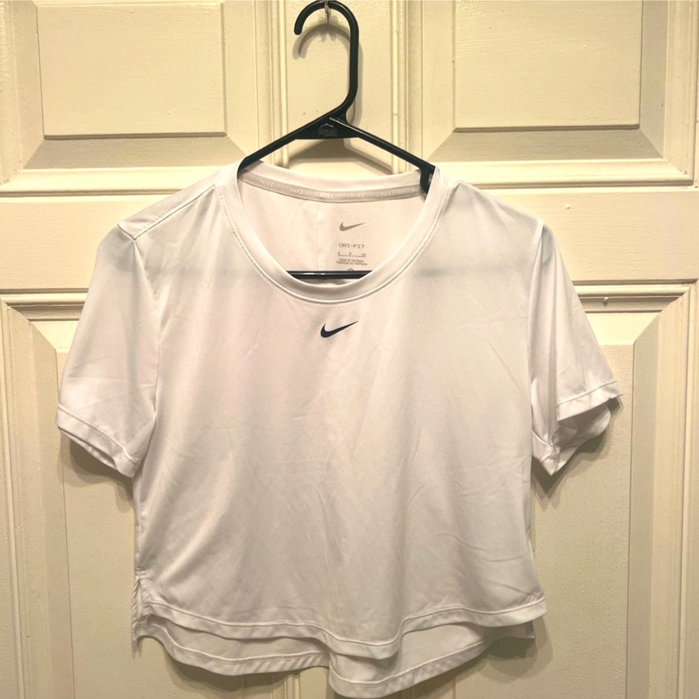 White Nike dry fit tank top